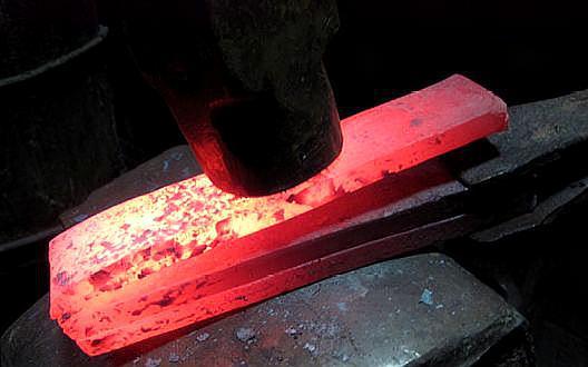 高頻,感應(yīng),加熱,設(shè)備,替代,傳統(tǒng),火爐,應(yīng)用,在, . 高頻感應(yīng)加熱機(jī)取代了傳統(tǒng)的機(jī)子應(yīng)用