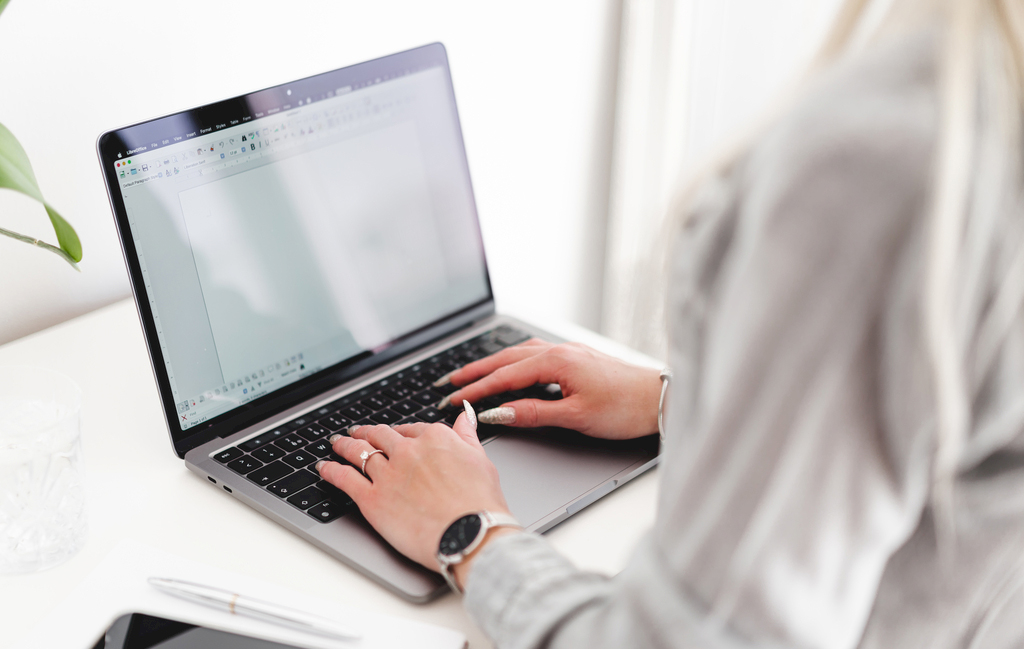 搜索推廣如何投出好效果，認(rèn)真買(mǎi)詞提高廣告質(zhì)量是關(guān)鍵